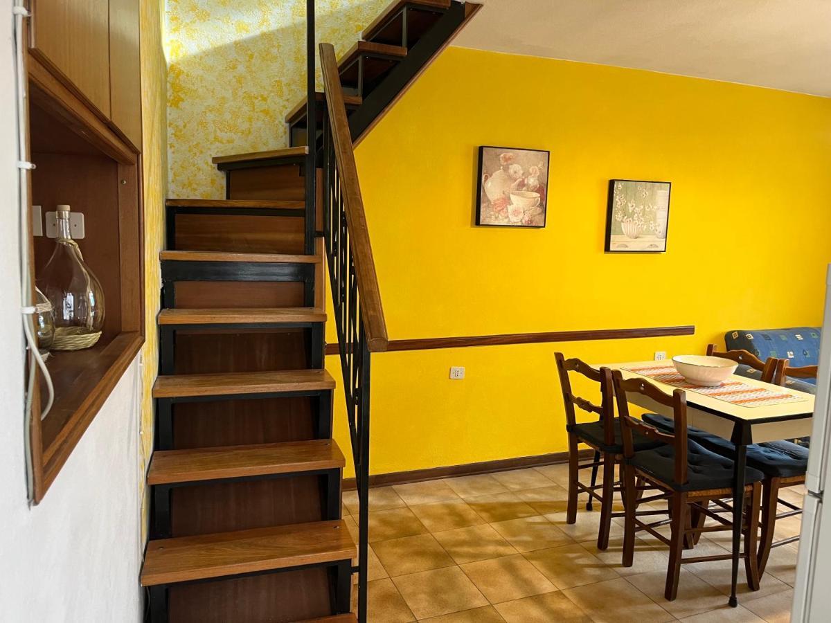Little Flower Apartment Corfino Exterior foto